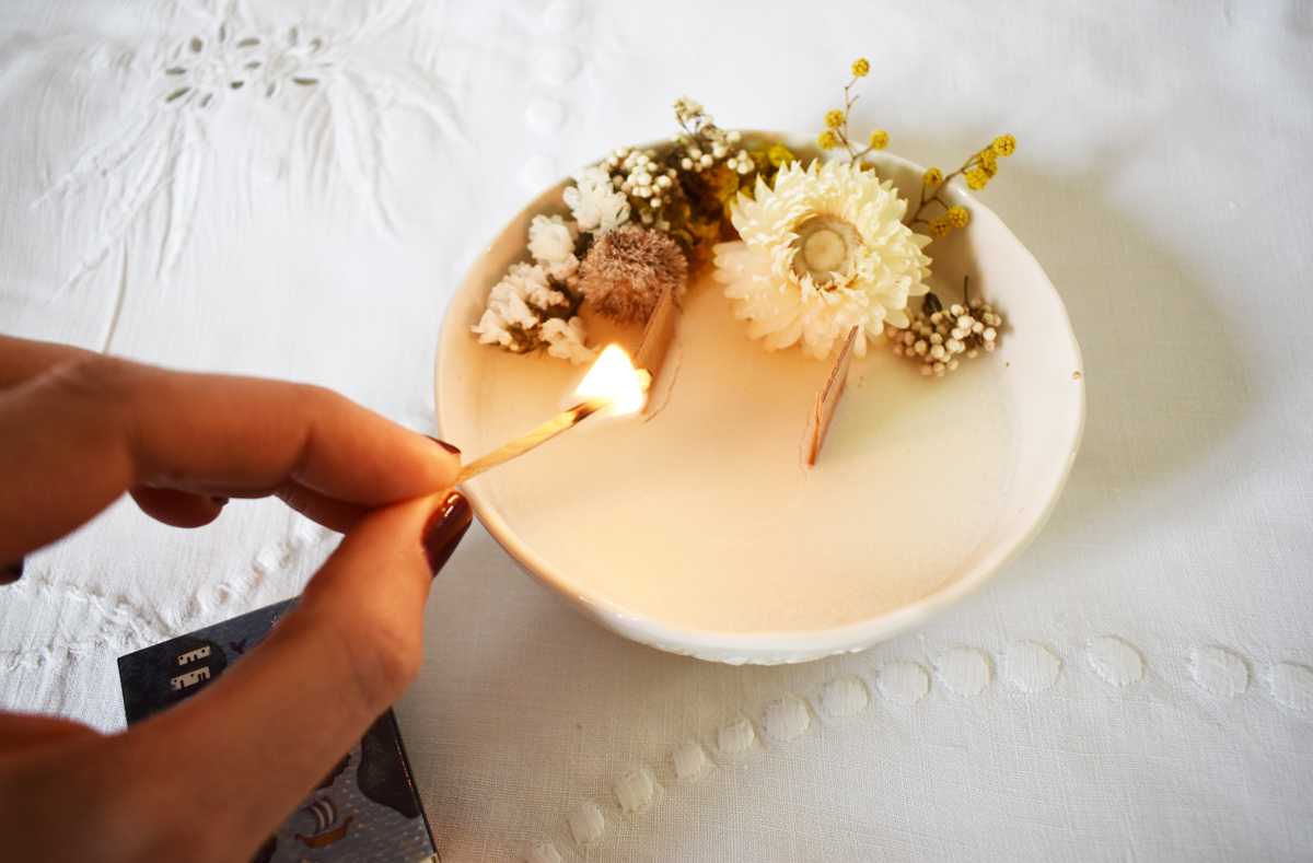 DIY bougies maison et fleurs séchées : tuto facile pour débutant !